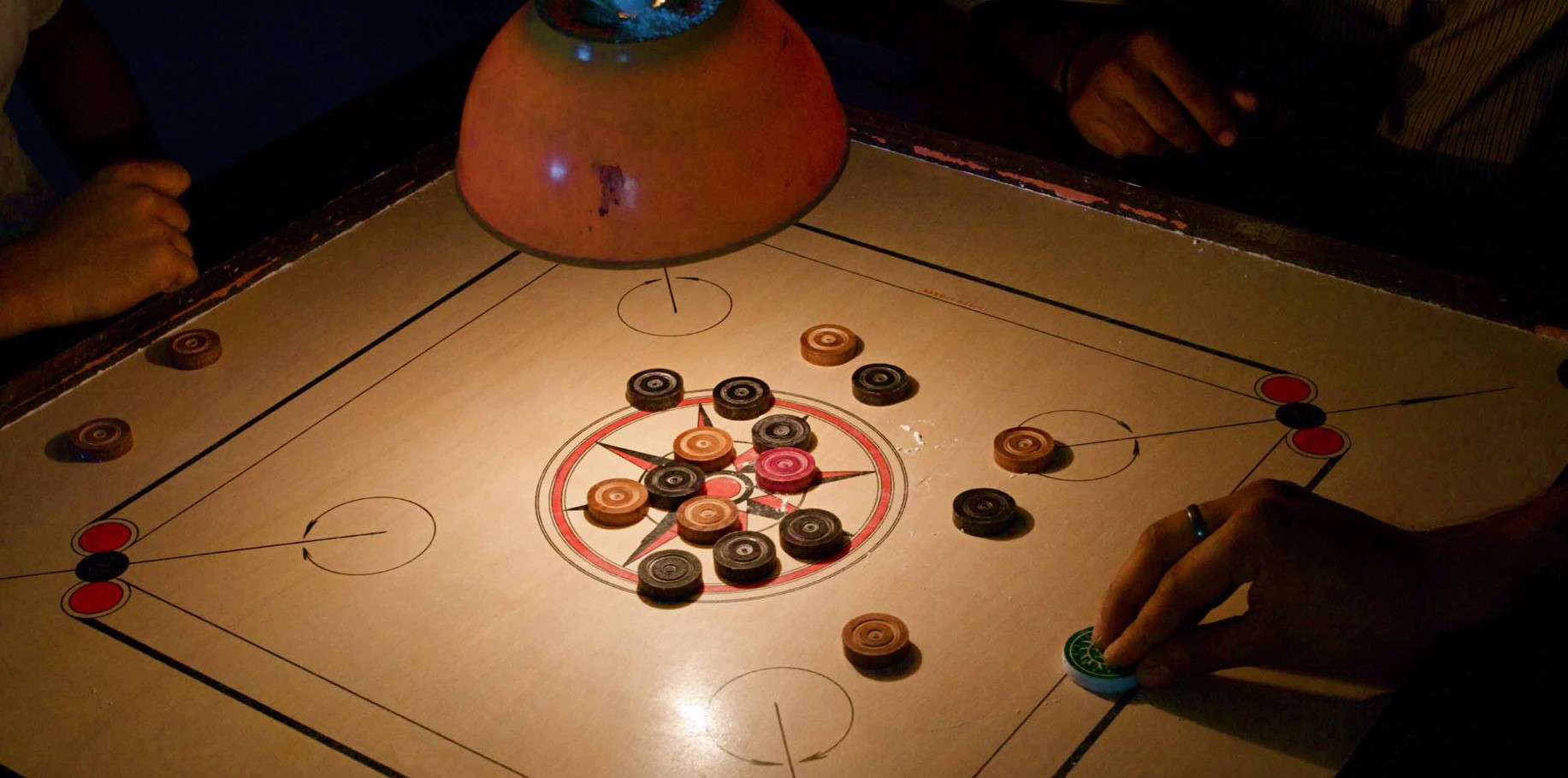 Things To Be Considered While Playing Carrom Board Game