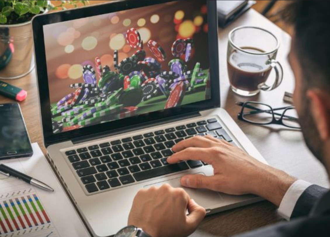 Slot Gacor Game Design: How Visuals and Sound Influence Player Choices