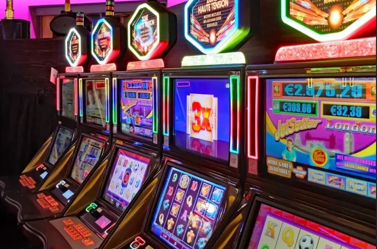 Legendary Slot Jackpot Wins: How Players Hit Millions with One Spin